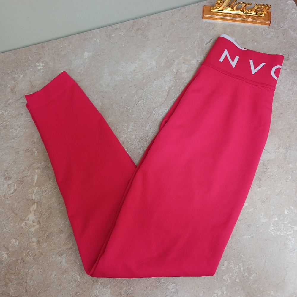 NVGTN Vibrant Red Active Leggings
